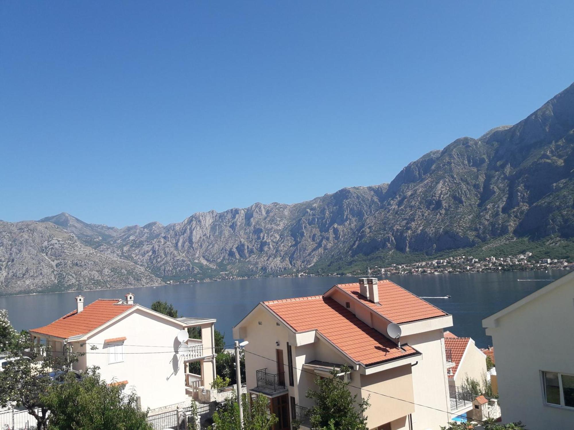 Ferienwohnung Mir Kotor Exterior foto